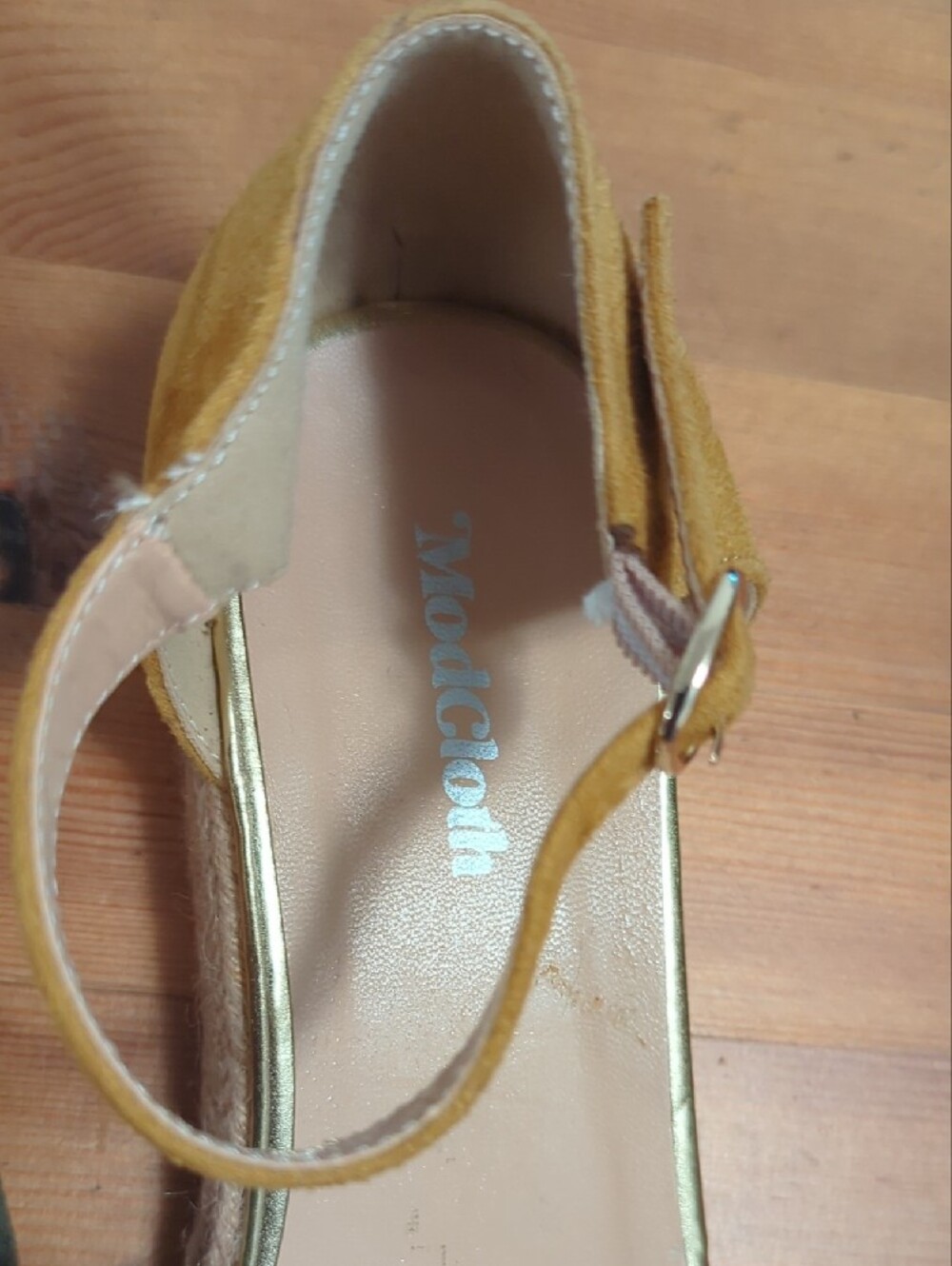 Modcloth Women’s Two-Tone Ankle Strap Pointed Flats — Green & Mustard - Picture 2 of 7